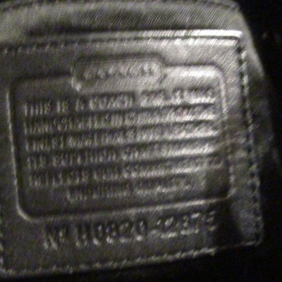 Coach shoulder bag black green/grey Cs, Missing Coach Charm. - Picture 6 of 7